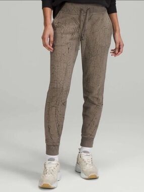 Lululemon Warm Down Jogger *7/8 Length Thread Dye Rover Black